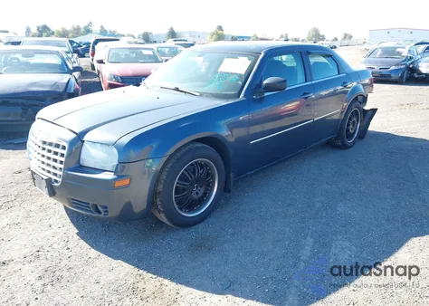 2007 Chrysler 300 from USA, damaged, VIN 2C3KA43RX7H715787